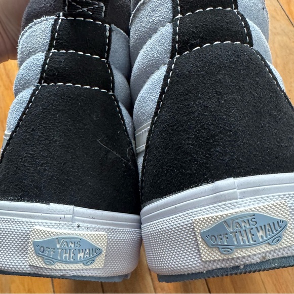 Vans MTE Black and Blue High-Top Sneakers NWT - Picture 9 of 16